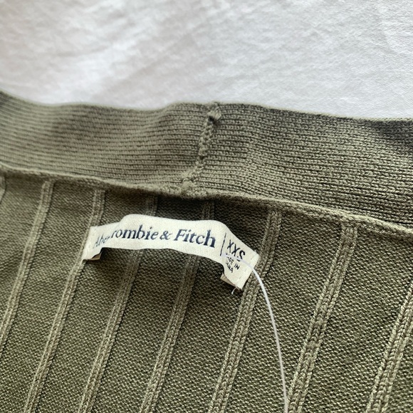 Abercrombie and Fitch olive green long sleeve sweater mini dress - Picture 6 of 6